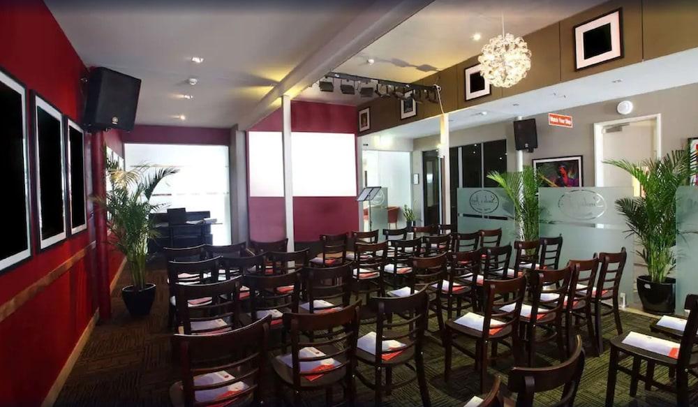 Ramada By Wyndham Hervey Bay Dış mekan fotoğraf The interior of the restaurant